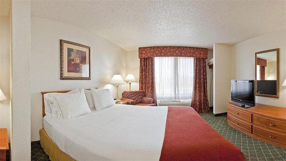 Holiday Inn Express Hotel & Suites Chickasha By Ihg Exteriör bild