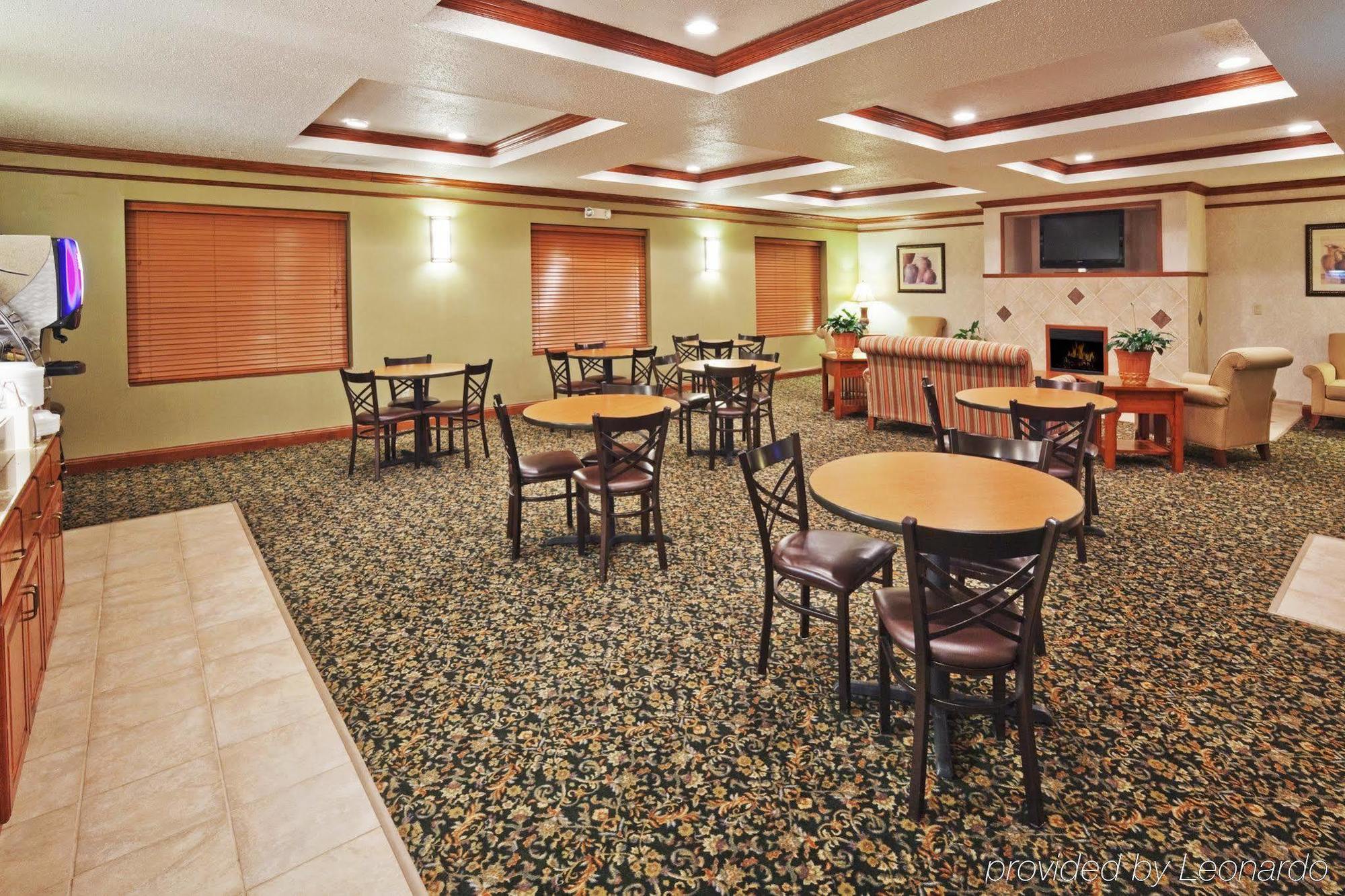 Holiday Inn Express Hotel & Suites Chickasha By Ihg Exteriör bild