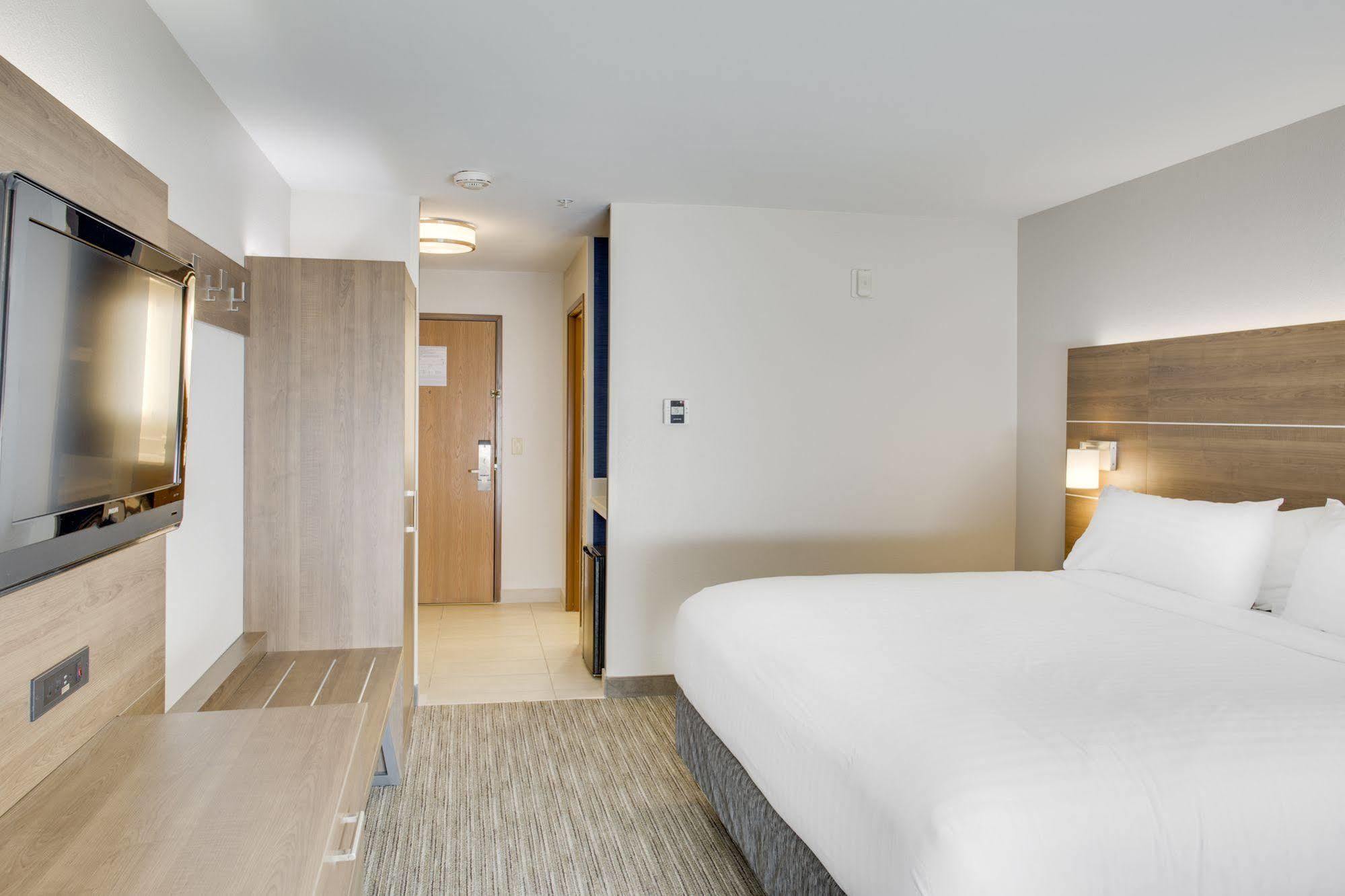 Holiday Inn Express Hotel & Suites Chickasha By Ihg Exteriör bild
