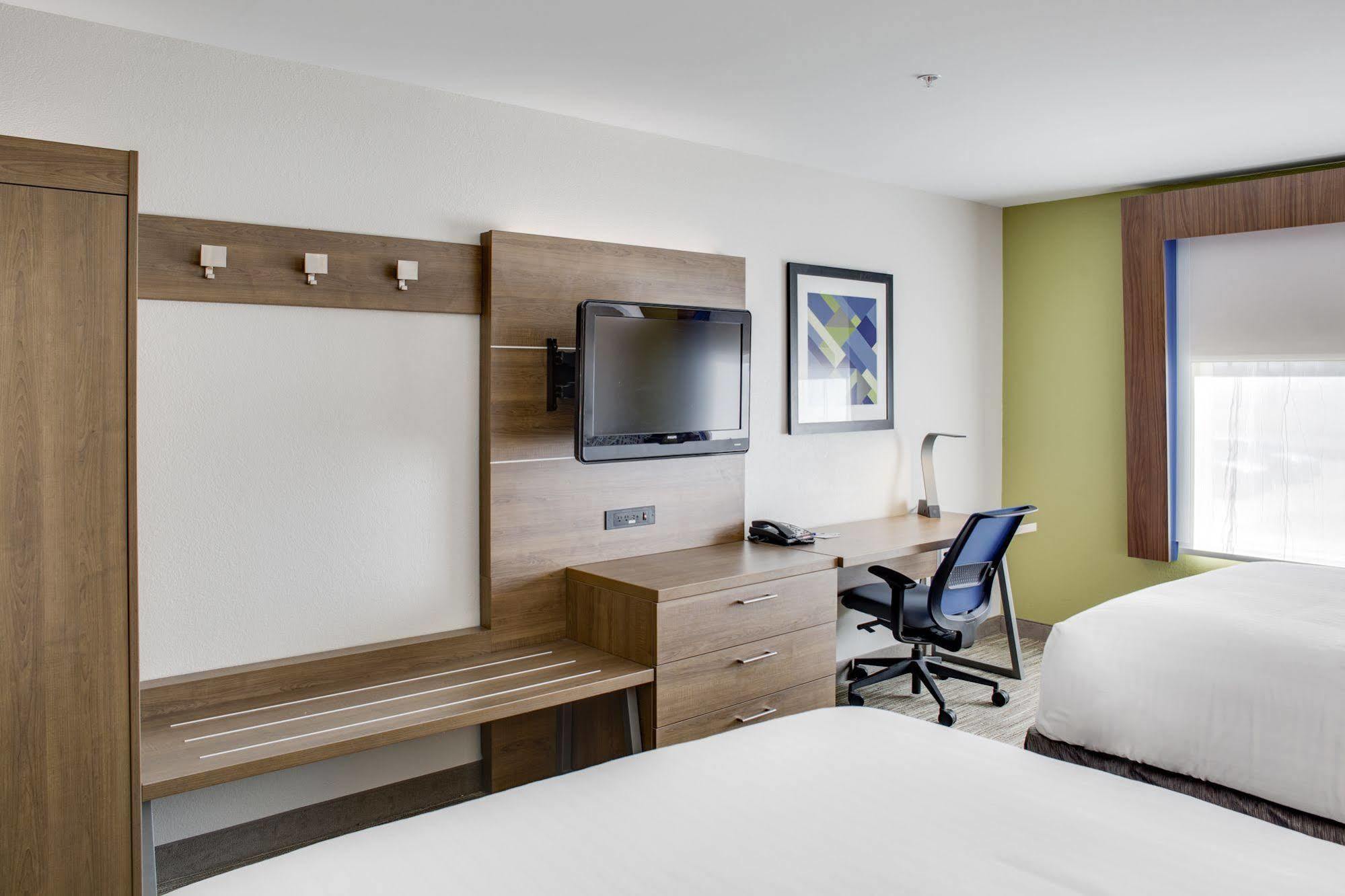 Holiday Inn Express Hotel & Suites Chickasha By Ihg Exteriör bild